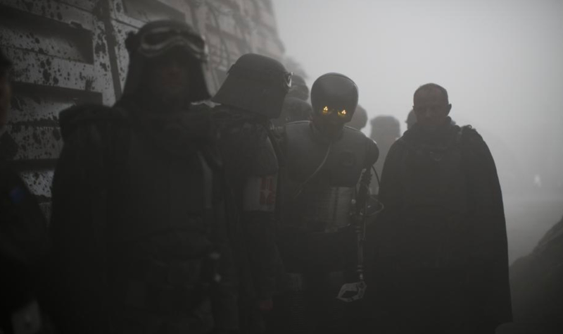 Lots of shady characters on the mud planet of Mimban.